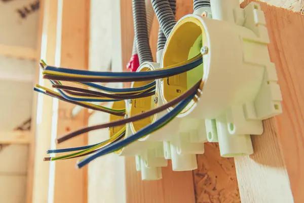 Emergency Services by Expert Electricians in Delaware County