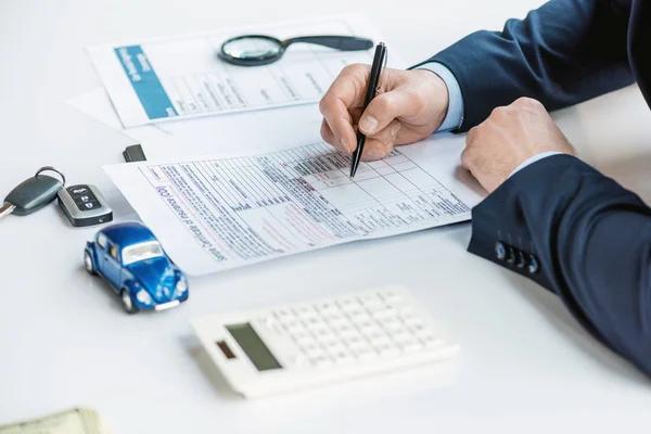 Top Ways To Save Money On Car Insurance In San Diego