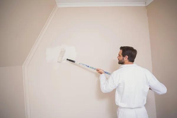 The Benefits of Hiring House Painters to Update Old Interiors